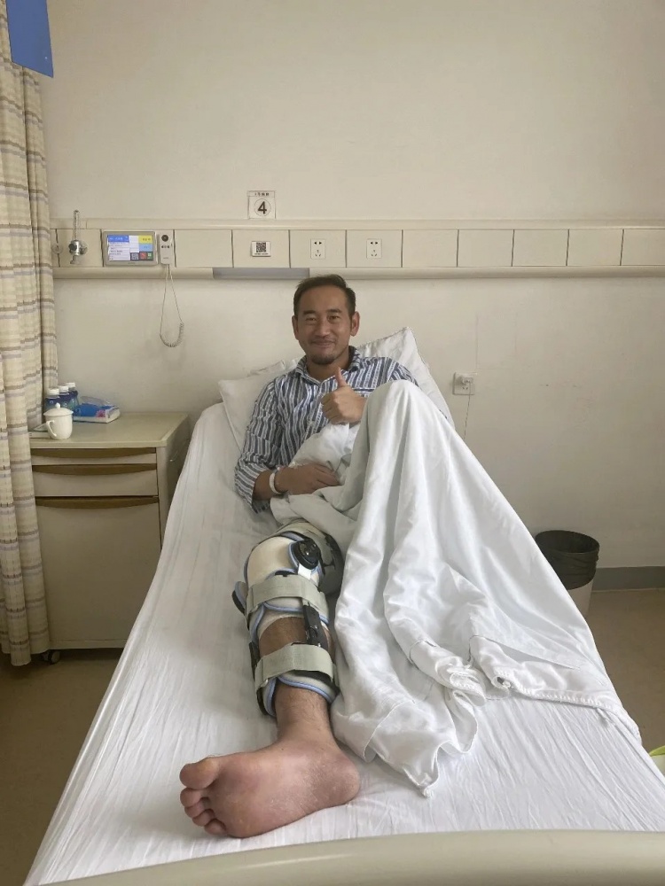 开云体育官网-官方：吴亚轲完成右膝前交叉韧带与半月板手术，康复期需3-4个月